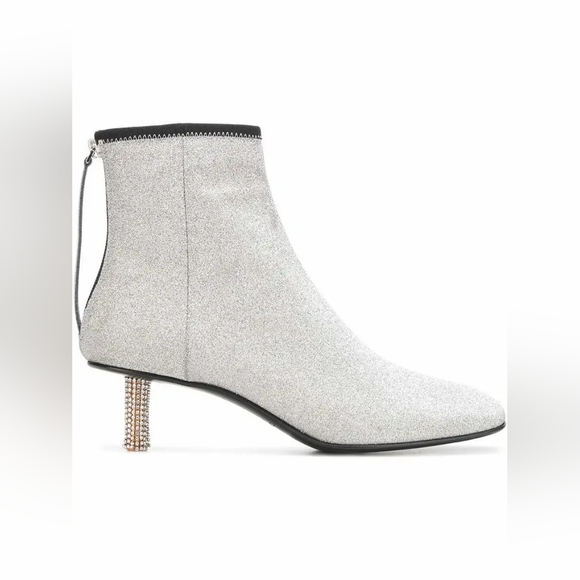 NIB CalvinKlein205W39NYC silver boots with crystal heels - Picture 1 of 5
